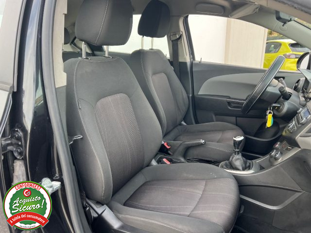 CHEVROLET Aveo usata, con Autoradio