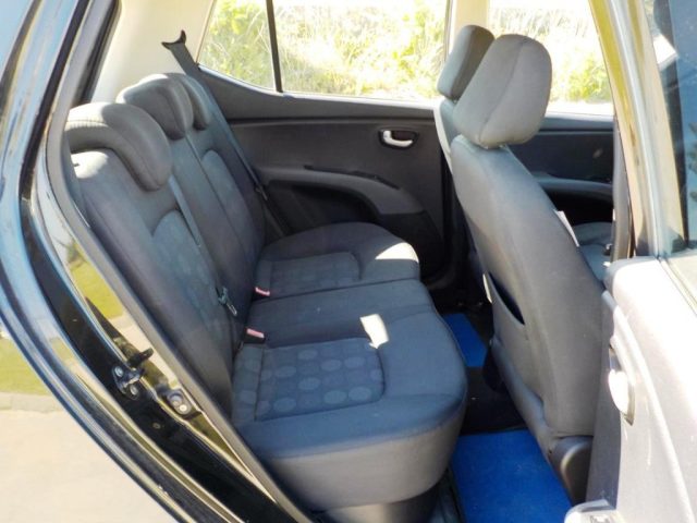 HYUNDAI i10 usata 27