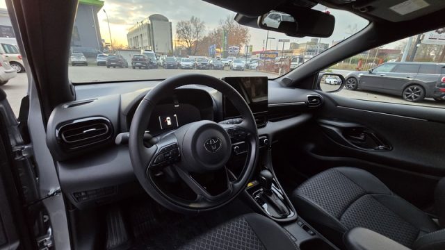 TOYOTA Yaris usata, con Climatizzatore