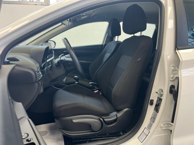 HYUNDAI Bayon usata, con Boardcomputer