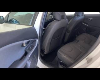 VOLVO V40 Cross Country usata, con Volante in pelle
