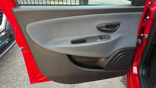 LANCIA Ypsilon usata, con Touch screen