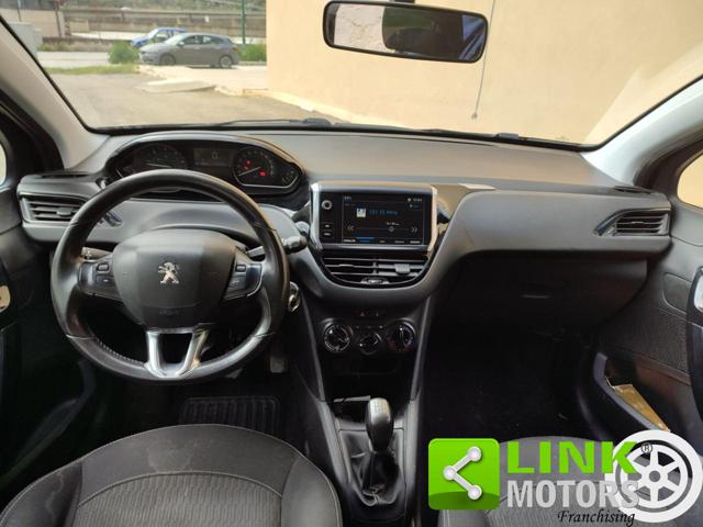 PEUGEOT 208 usata, con Sedile posteriore sdoppiato