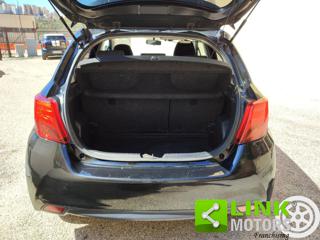 TOYOTA Yaris usata, con Sedile posteriore sdoppiato