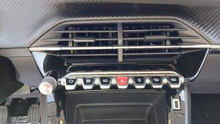 PEUGEOT 208 usata, con Climatizzatore