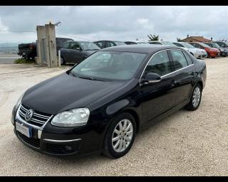 VOLKSWAGEN Jetta usata, con Servosterzo