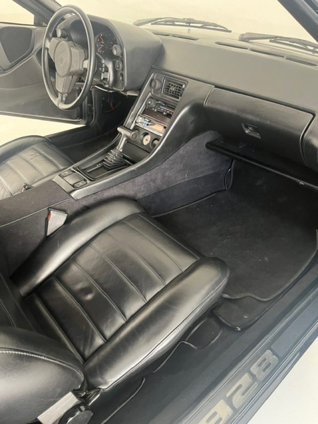 PORSCHE 928 usata 20