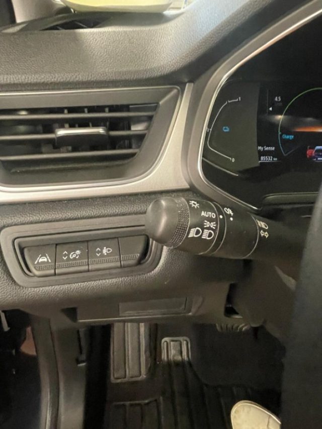 RENAULT Captur usata, con Touch screen