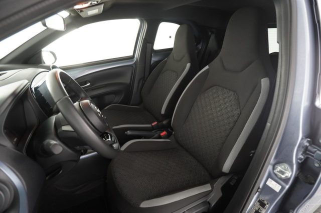 TOYOTA Aygo X usata 3