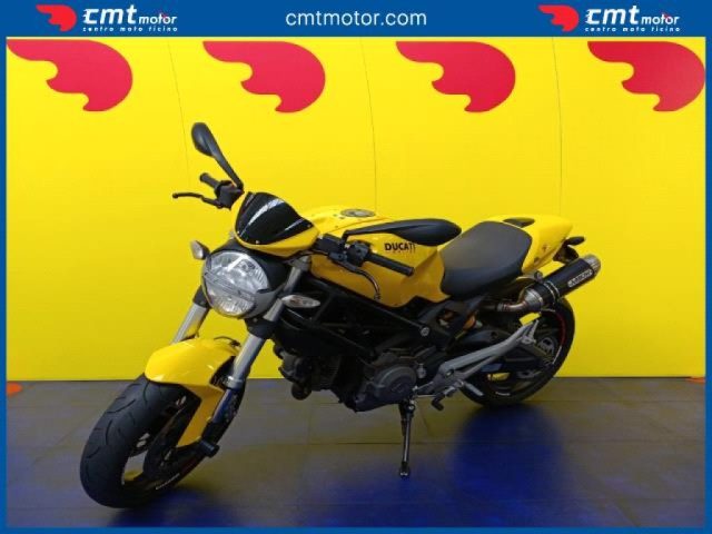 DUCATI Monster 696 usata 1
