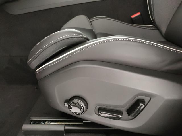VOLVO XC60 usata, con Volante in pelle