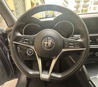ALFA ROMEO Stelvio usata, con Interni in pelle