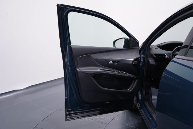 PEUGEOT 3008 usata, con Cruise Control