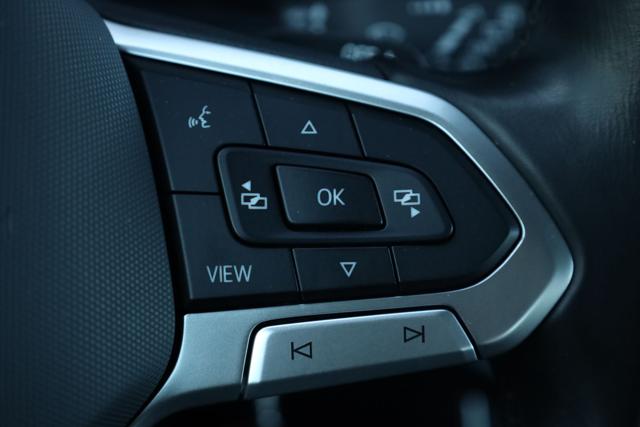 VOLKSWAGEN Taigo usata, con Airbag testa