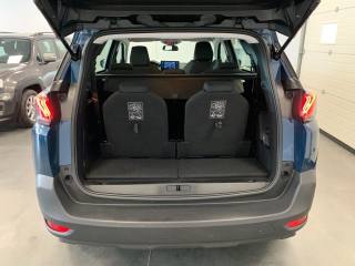PEUGEOT 5008 usata, con Fari Xenon