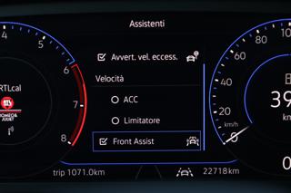 VOLKSWAGEN Taigo usata, con Airbag testa