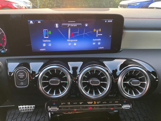 MERCEDES-BENZ CLA 200 usata, con Sistema di navigazione