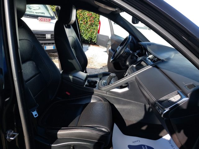 JAGUAR E-Pace usata, con Fari Xenon