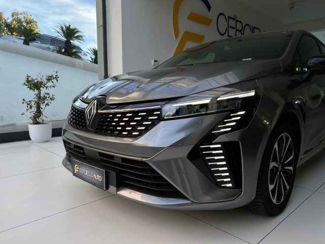 RENAULT Clio usata, con Alzacristalli elettrici