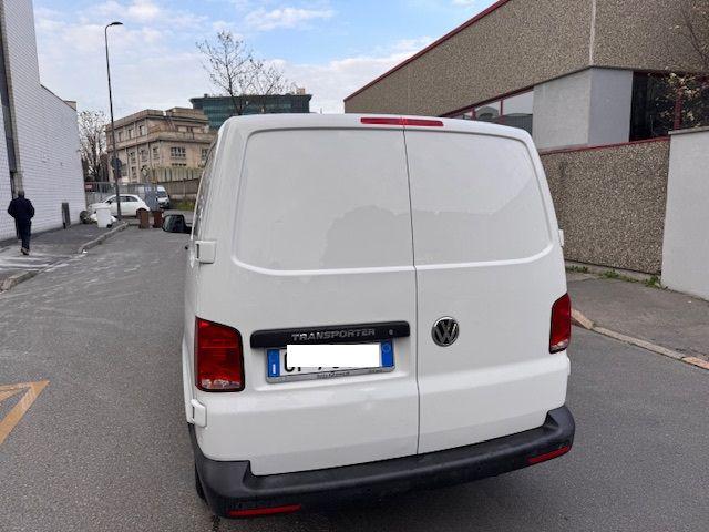 VOLKSWAGEN Transporter usata, con Touch screen