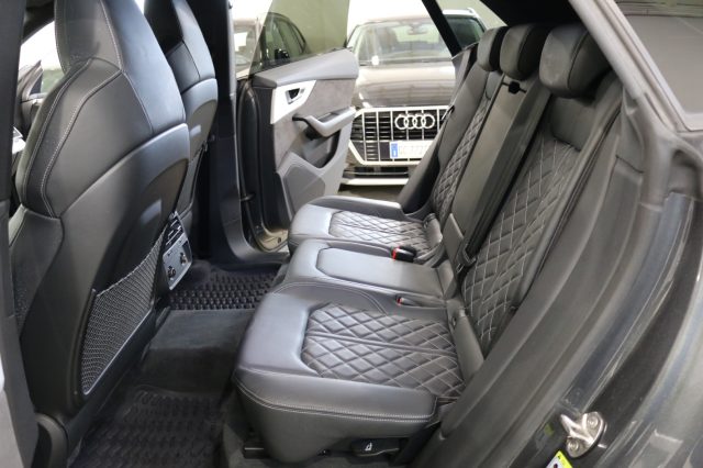 AUDI Q8 usata, con Autoradio digitale