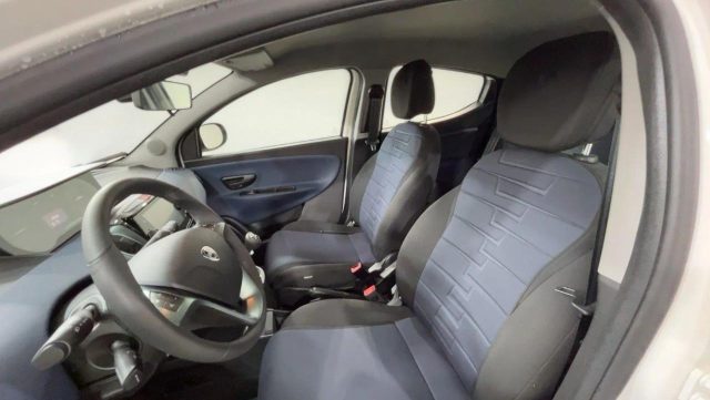 LANCIA Ypsilon usata, con Controllo trazione