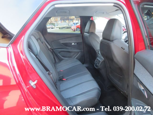 PEUGEOT 3008 usata, con Volante multifunzione
