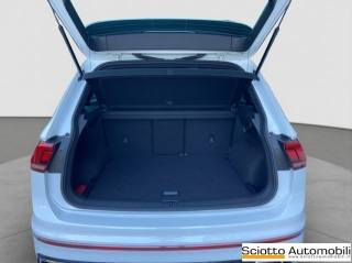 VOLKSWAGEN Tiguan usata, con Bracciolo