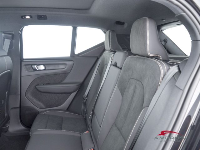 VOLVO XC40 usata 9