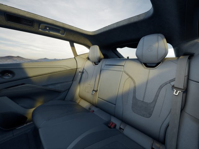 LOTUS Eletre usata, con Servosterzo
