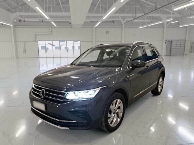 VOLKSWAGEN Tiguan usata, con ABS