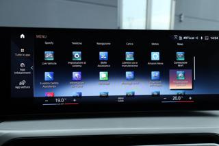 BMW 320 usata, con Fari full-led