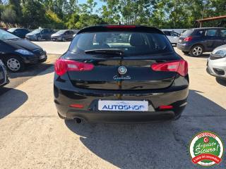 ALFA ROMEO Giulietta usata, con Autoradio