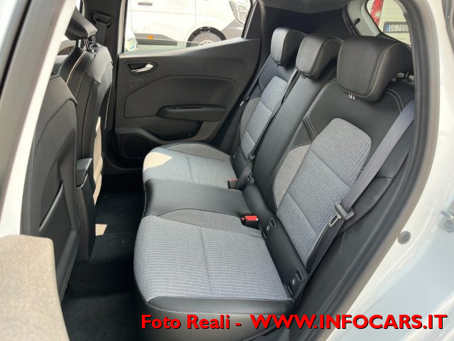 RENAULT Clio usata, con Autoradio