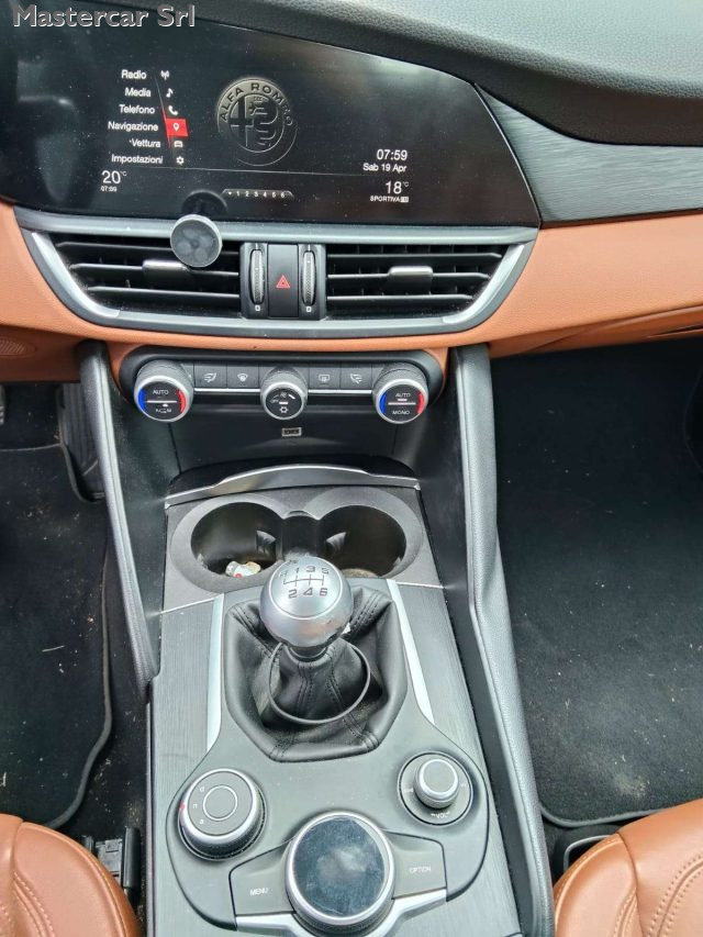 ALFA ROMEO Giulia usata, con Interni in pelle
