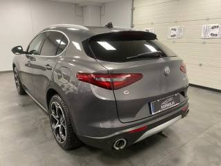 ALFA ROMEO Stelvio usata, con Specchietti laterali elettrici