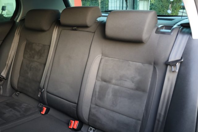 VOLKSWAGEN Golf usata 70