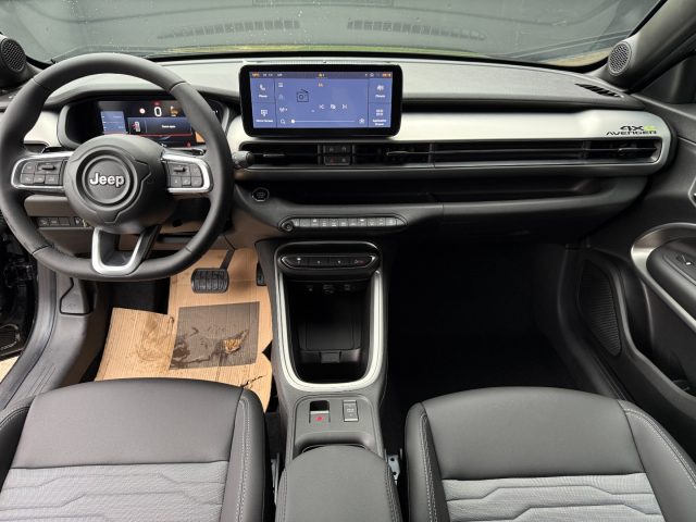 JEEP Avenger usata, con Autoradio