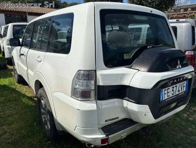 MITSUBISHI Pajero usata, con Airbag Passeggero