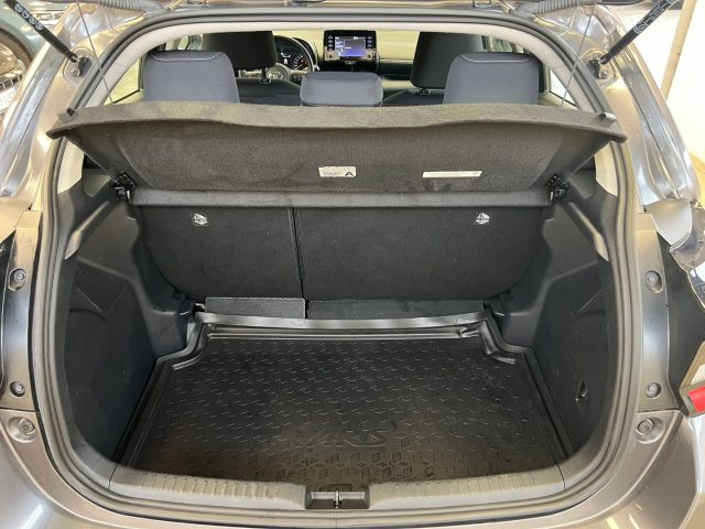 TOYOTA Yaris usata, con Boardcomputer