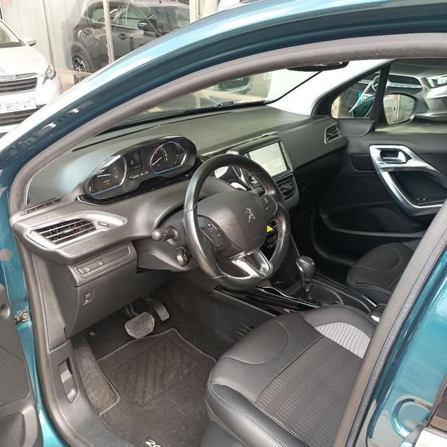 PEUGEOT 2008 usata, con Chiusura centralizzata