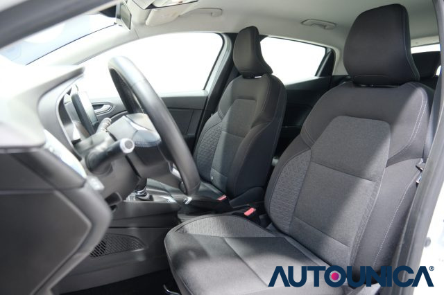 RENAULT Clio usata, con Autoradio