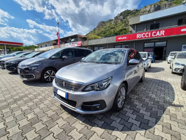 PEUGEOT 308 usata, con Airbag