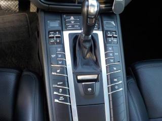 PORSCHE Macan usata, con MP3