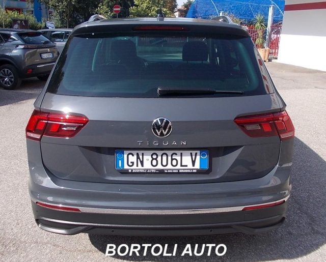 VOLKSWAGEN Tiguan usata, con Airbag Passeggero