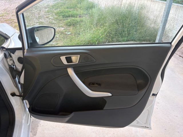 FORD Fiesta usata 27