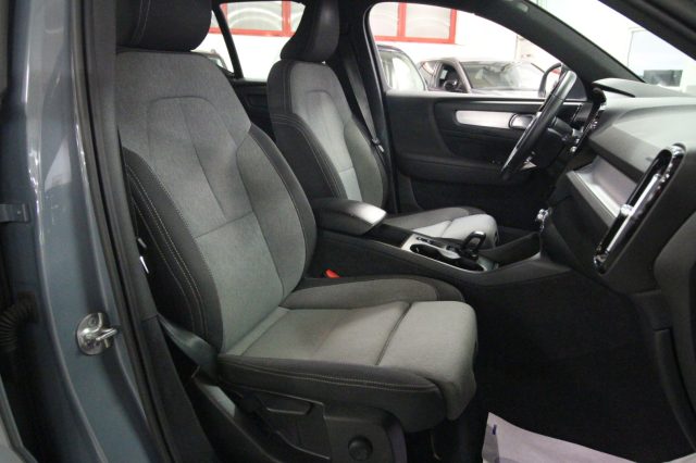 VOLVO XC40 usata, con Volante in pelle
