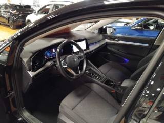 VOLKSWAGEN Golf usata, con Fari LED