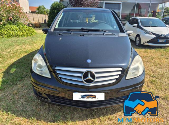 MERCEDES-BENZ B 180 usata, con Airbag
