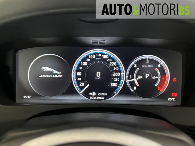JAGUAR XE usata, con Controllo trazione